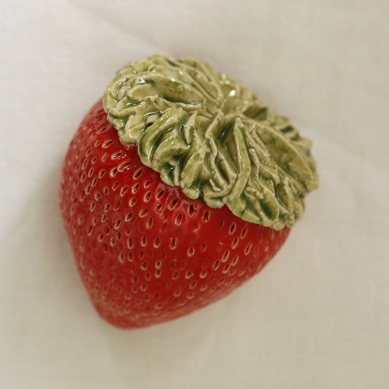 Zuckersüße Erdbeeren / Riesenerdbeere  L 7 cm